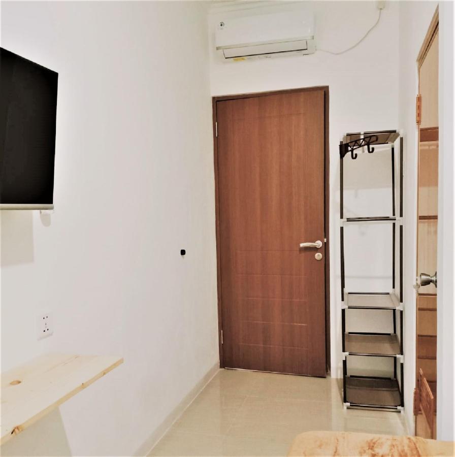 Hotel Nyenyak Mrt Lebak Bulus Simatupang à Jakarta Extérieur photo
